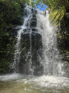 Hiking to Waimano Falls